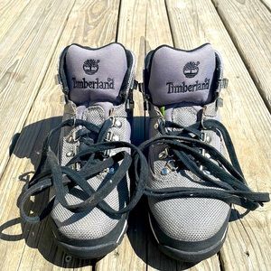 Timberland size 8 grey boots